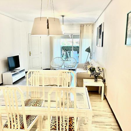 マルベーリャPuerto Banus With Private Gardenアパートメント エクステリア 写真