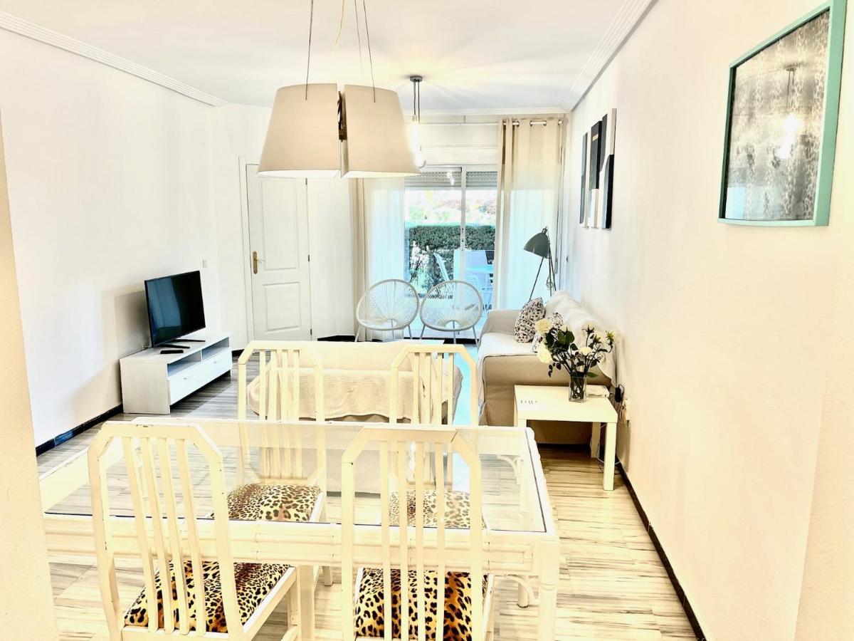 マルベーリャPuerto Banus With Private Gardenアパートメント エクステリア 写真