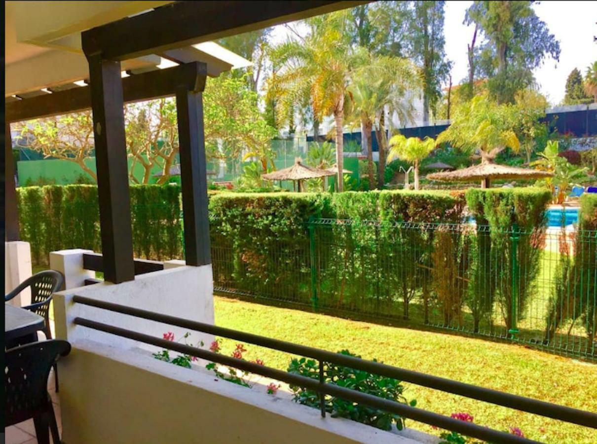 マルベーリャPuerto Banus With Private Gardenアパートメント エクステリア 写真