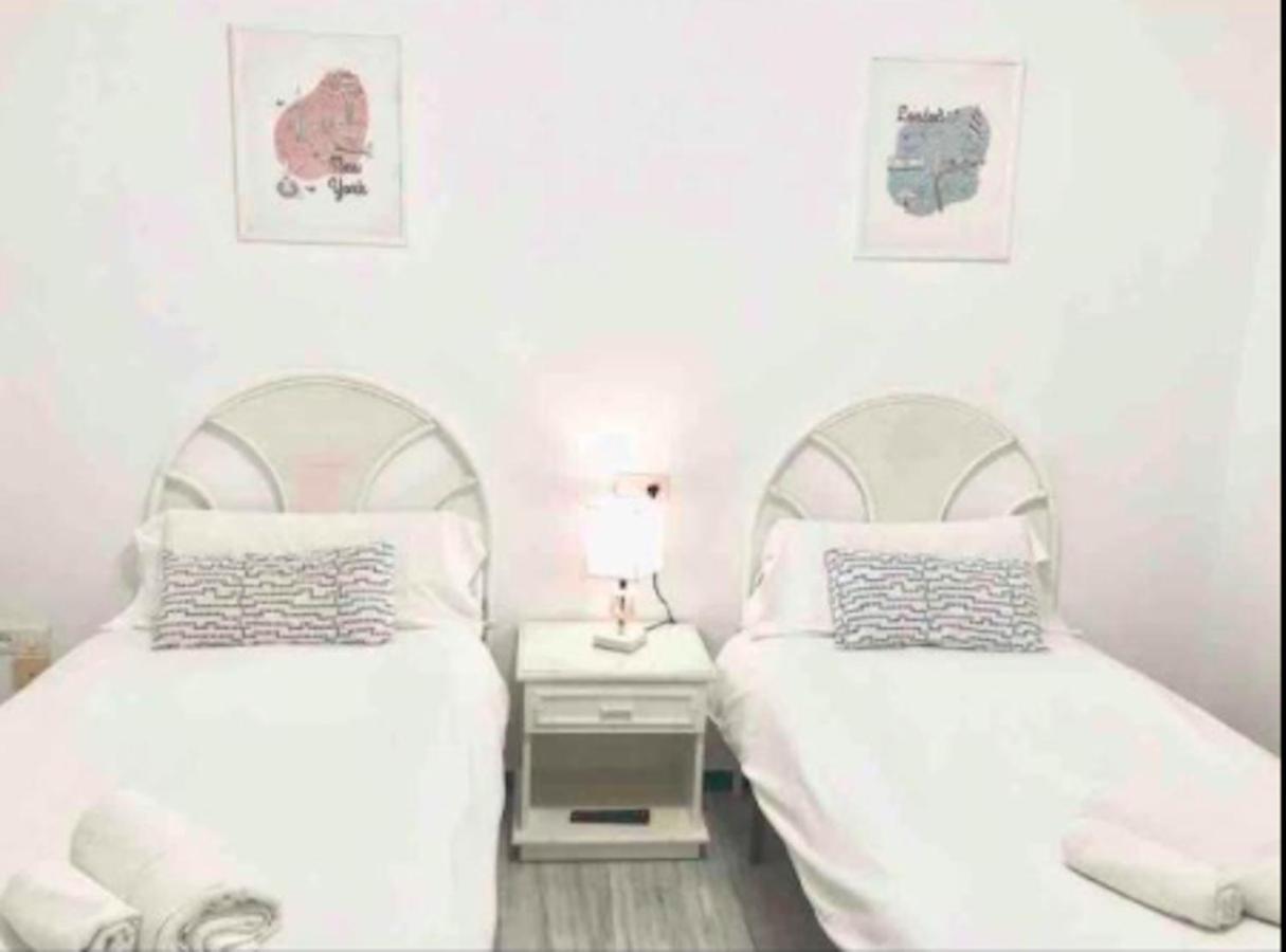 マルベーリャPuerto Banus With Private Gardenアパートメント エクステリア 写真
